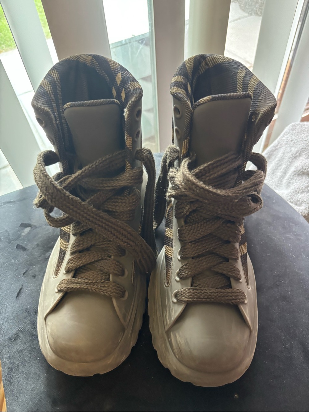 Authentic Men Burberry boot. Very beautiful for all occasions - Picture 9 of 12